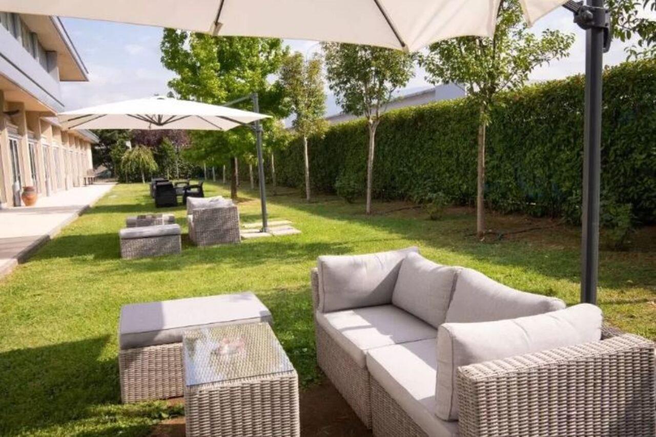 Jr Hotels Gigli Firenze Calenzano Luaran gambar