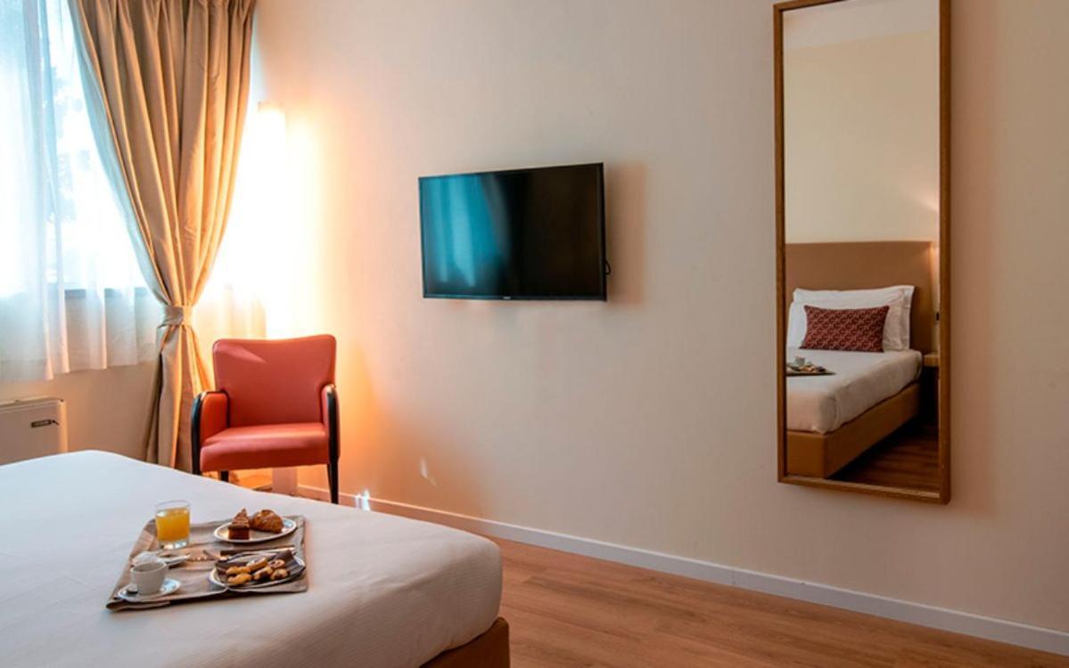Jr Hotels Gigli Firenze Calenzano Luaran gambar