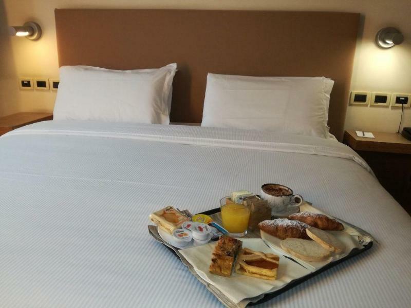 Jr Hotels Gigli Firenze Calenzano Luaran gambar